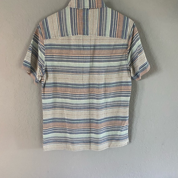 Goodfellow men’s size small button down - Picture 4 of 4